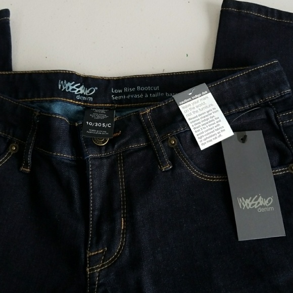 NWT Dark Wash Low Rise Bootcut Jeans - Picture 4 of 7